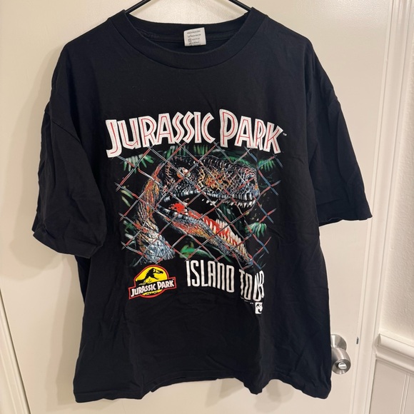 Tag Other - Vintage Jurassic Park Island Tour Black T-Shirt